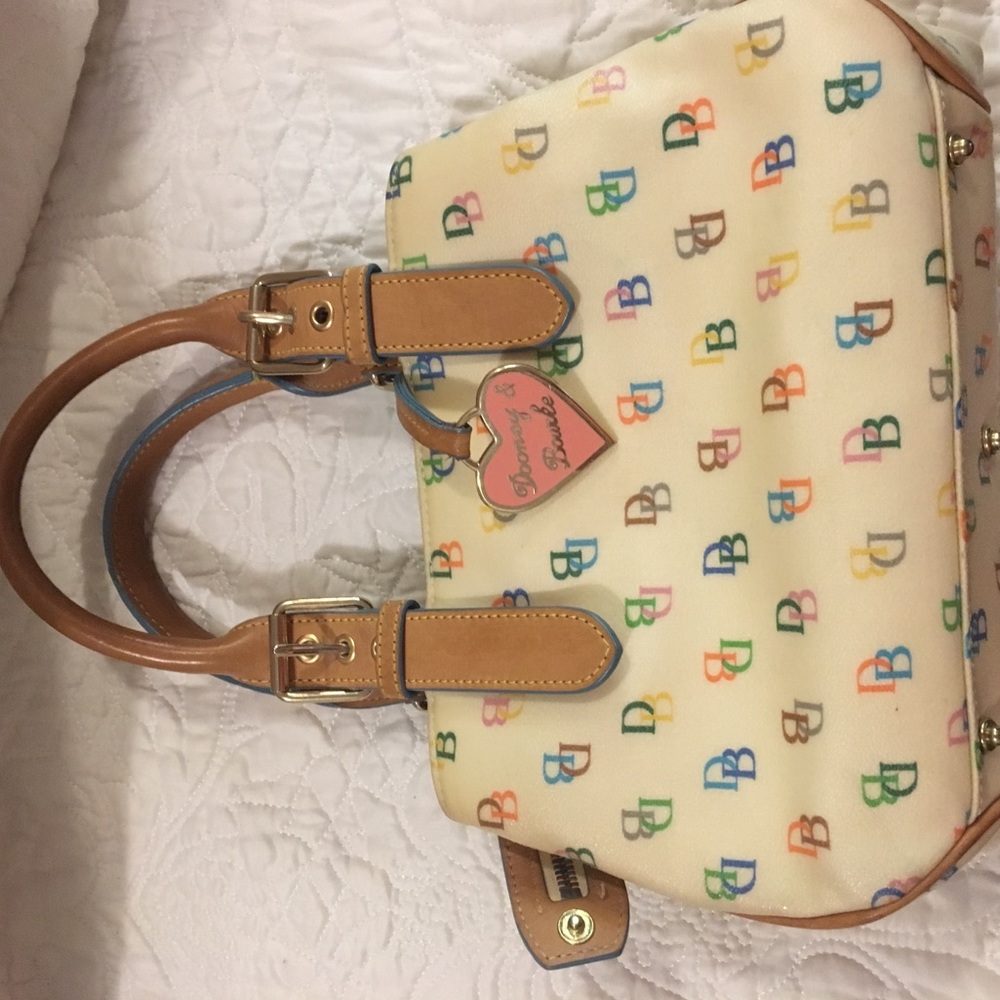 Dooney & Bourke ‘IT’ bag.